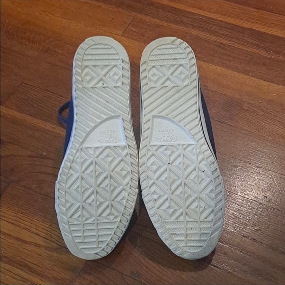 Very nice converse shoes - men’s 9.5 - Picture 7 of 8